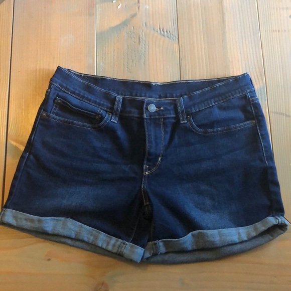 Shorts - Picture 1 of 2